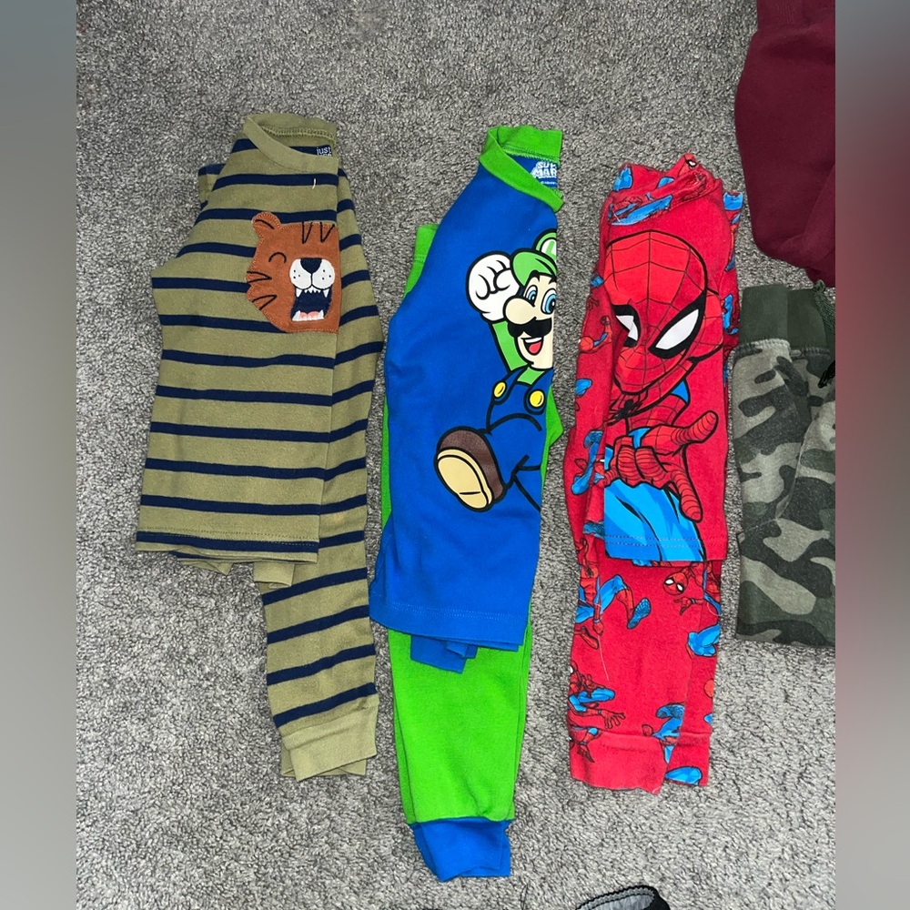 Boys 3T bundle - Picture 2 of 9